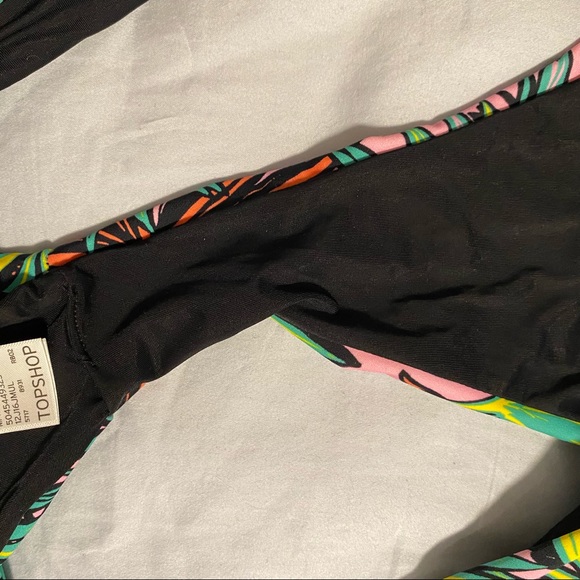 Kendall + Kylie palm print Bardot bikini top and pant, NWOT, Size 12/10 🌊 - Picture 8 of 12